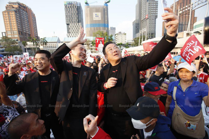 Pheu Thai denies G550 jet claims