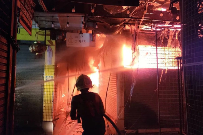 Fire destroys 28 stalls at Chatuchak Weekend Market