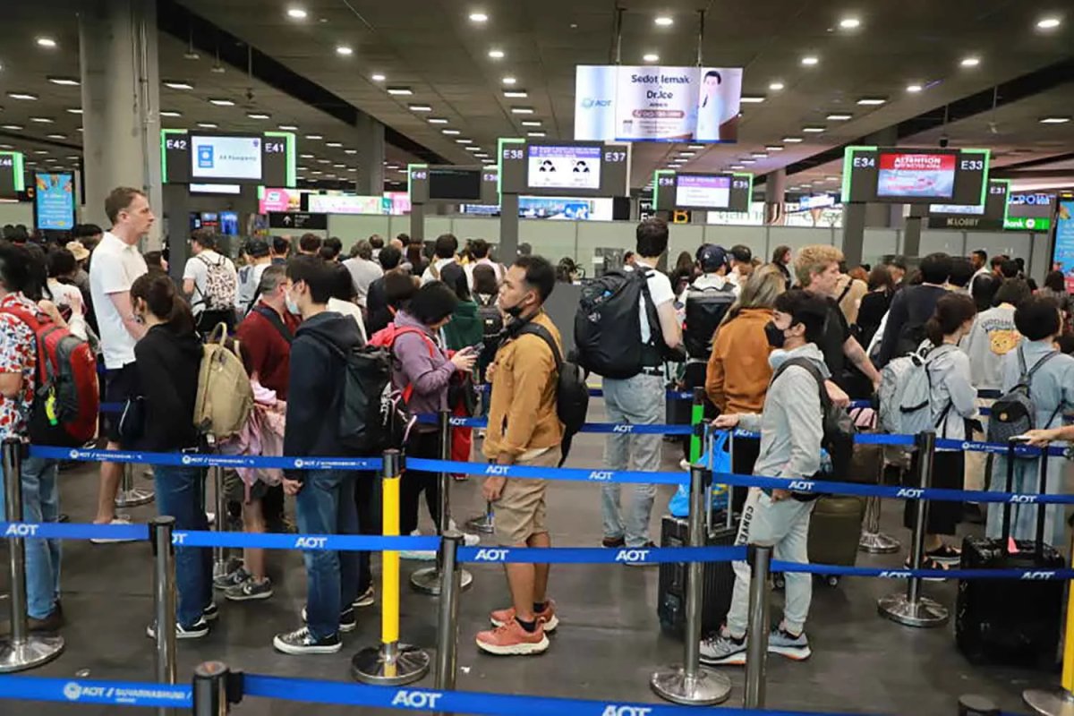 Visa changes aim to boost tourism Bangkok Post Learning - Learn English ...