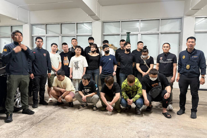 17 Chinese sneaking into Thailand arrested at Bangkok hotel