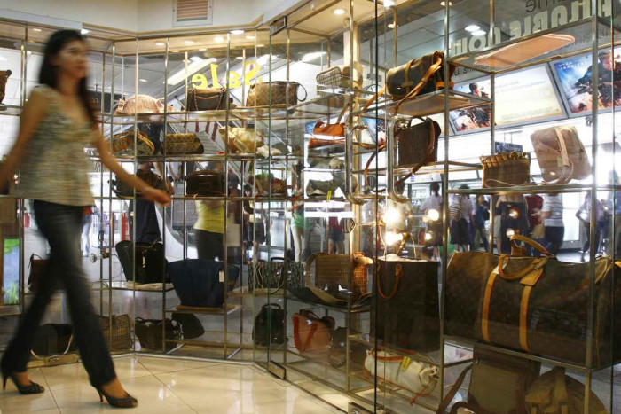 Customs mulls duty hike on luxury goods