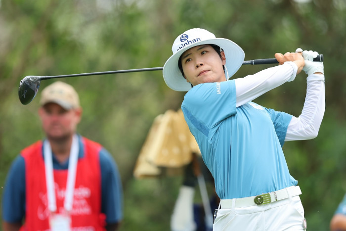 Lee and Jeeno dazzle at Honda LPGA Thailand