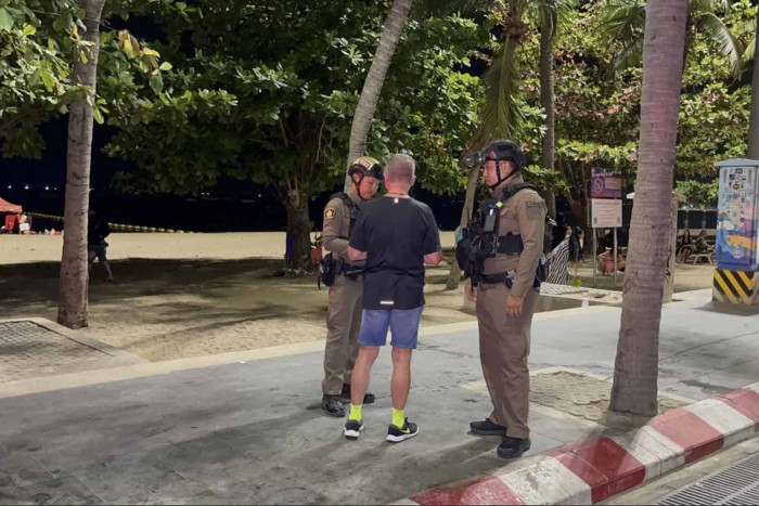 German says deceived by transgender, who stole his money