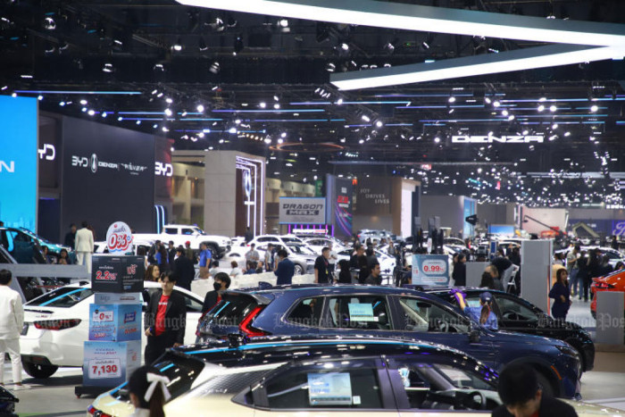 Car exports decline by 6% in January