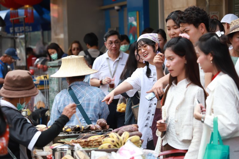 Too soon to predict China tourism rebound