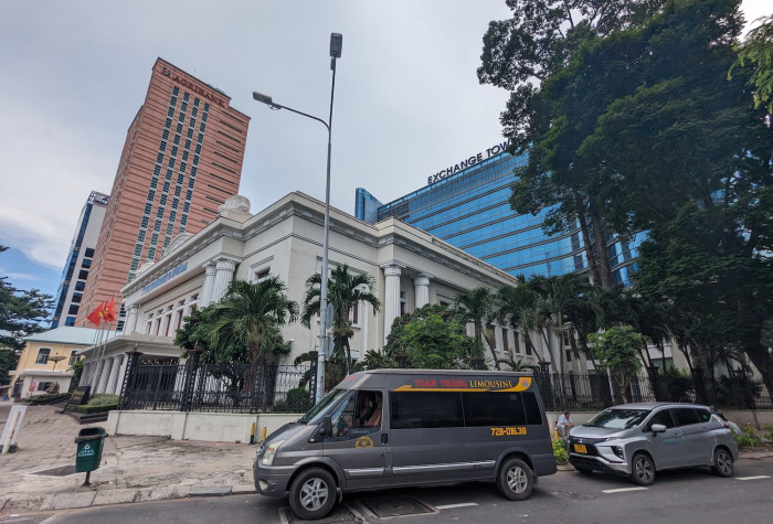 Foreign cash fleeing Vietnamese stocks