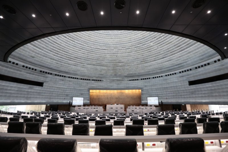 EC urged to replace head of Senate collusion panel