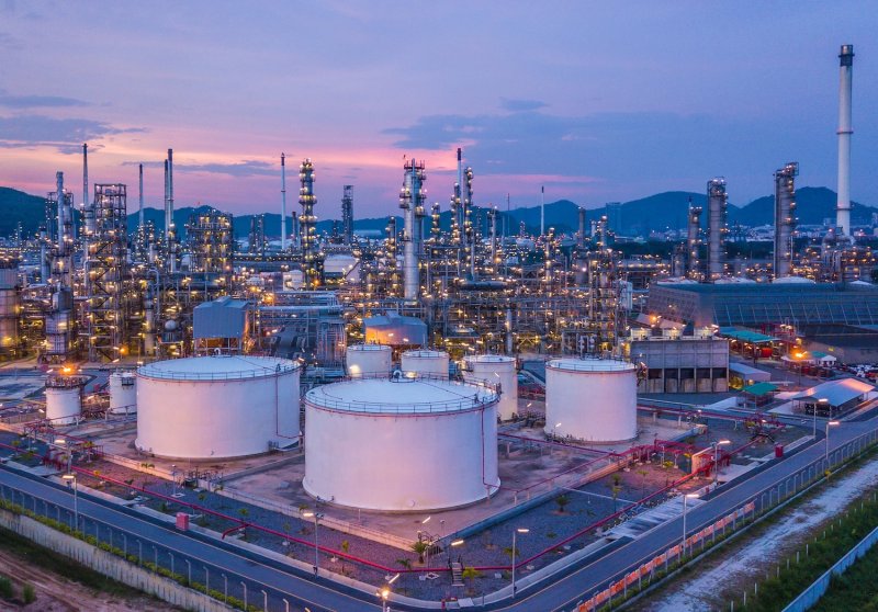 The Thai Oil refinery and petrochemical complex in Si Racha district of Chon Buri province.