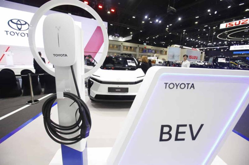 Battery shortage hits Toyota's EV production