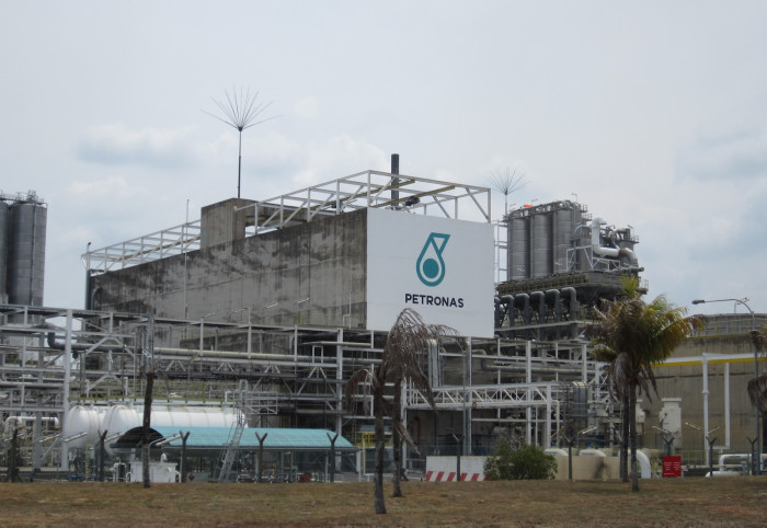 Cambodia turns to Singapore and Malaysia for fuel