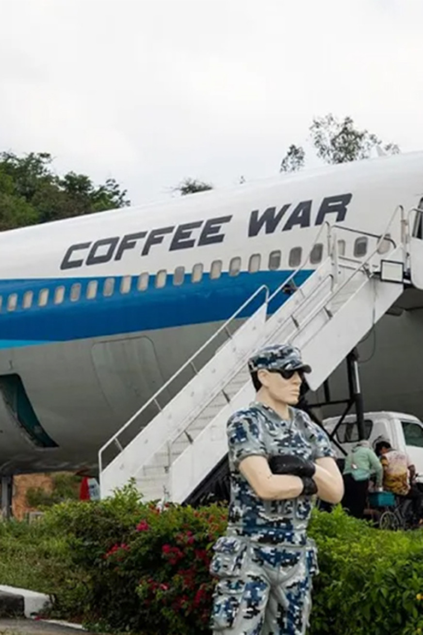 Coffee War turns jets into cafés in Pattaya