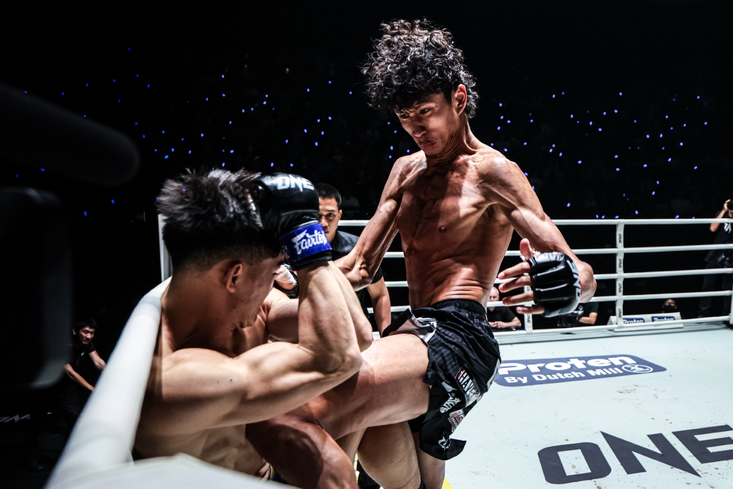 Nabil Anane looks to land a flying knee against Rambolek at ONE Friday Fights 147