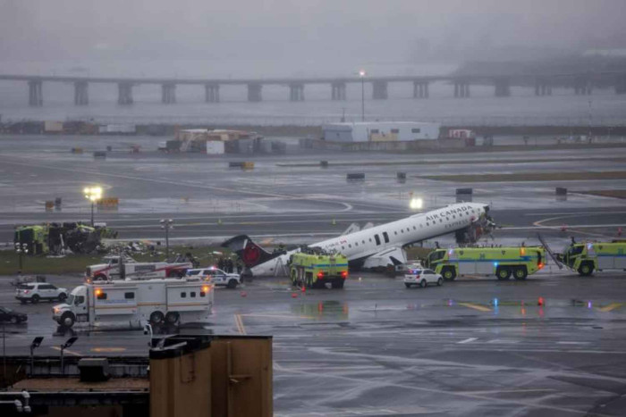 LaGuardia crash kills two after Air Canada jet hits vehicle