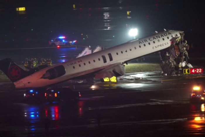 New York jet collision adds to strain at airports amid ICE deployment