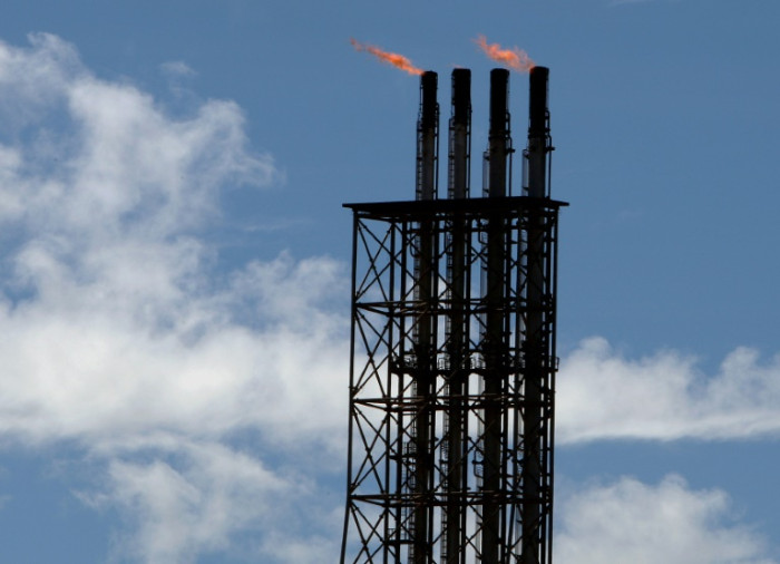 Cyclone triggers outages at major Australian LNG plants