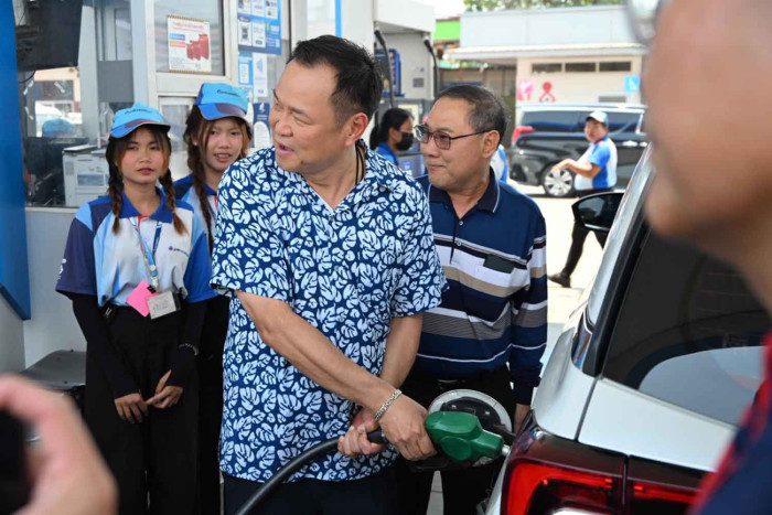 Fuel 'sufficient' as holiday nears