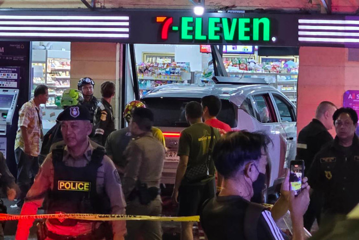 Woman drives car into Bangkok convenience store, injures 8