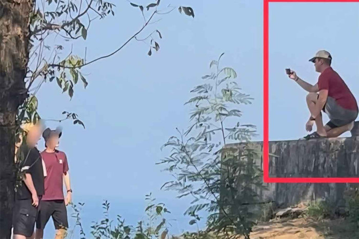 Russian tour guide arrested