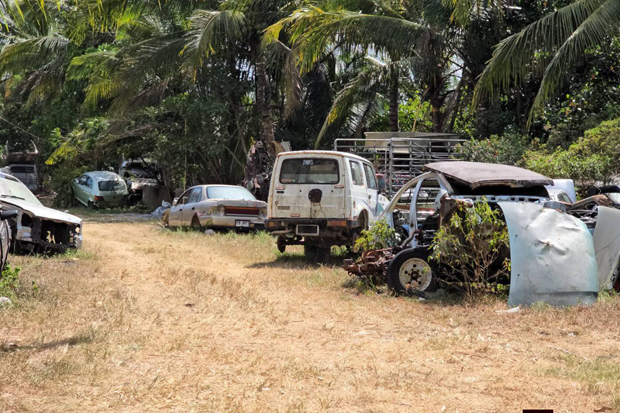 The scrap yard in Tak Bai district of Narathiwat province where police on Wednesday found disassembled parts from the Isoc pickup truck believed used in the attack on Prachathat MP Kamonsak Leewamoh. (Photo: Abdullah Benjakat)