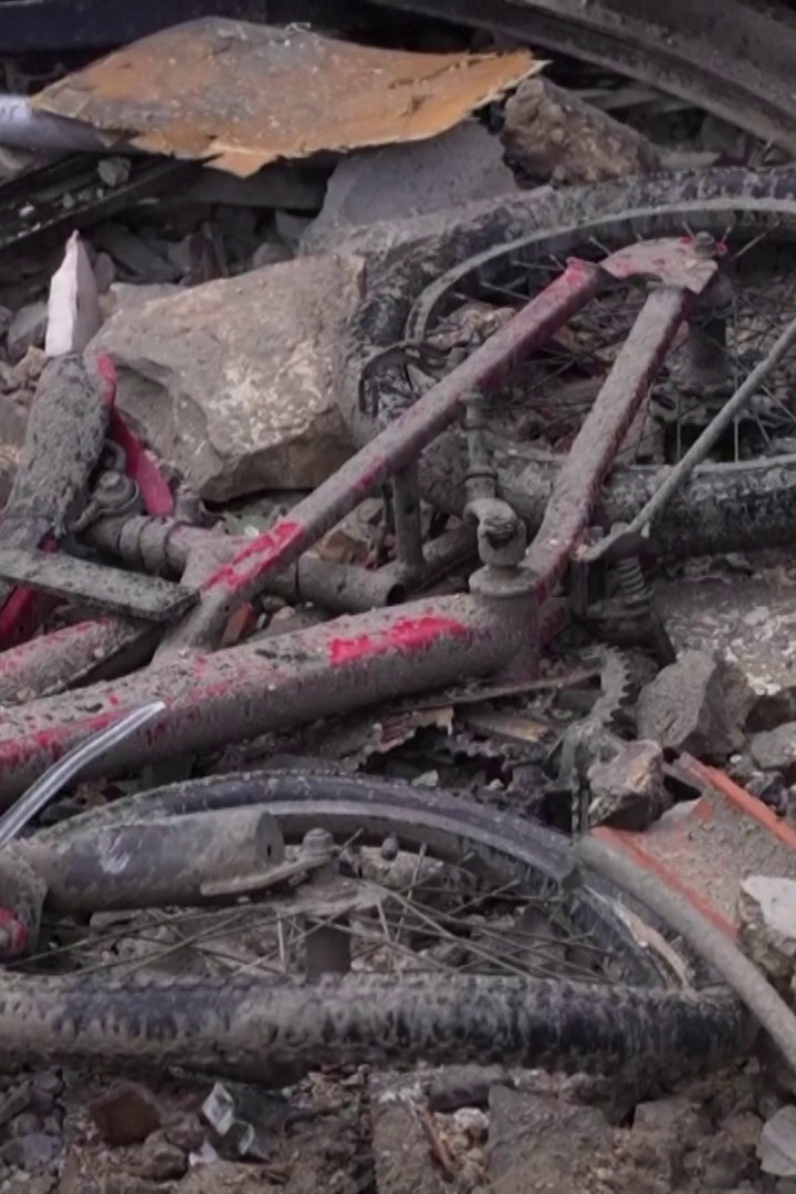 Rescuers in Lebanon search for survivors after Israeli strikes