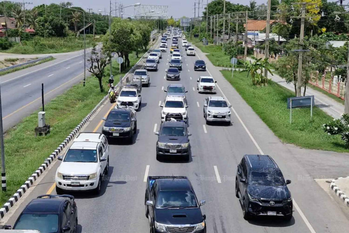 PM urges Songkran drink-driving crackdown