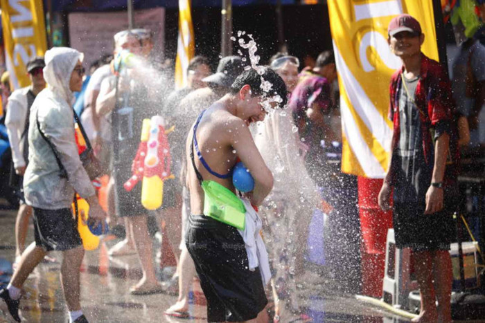 PM wishes nation a happy holiday