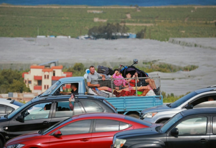 Lebanese civilians head home as truce takes hold