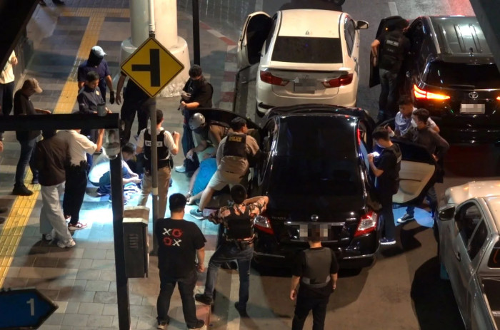 Man arrested on Silom in cocaine ring bust Bangkok Post Learning ...