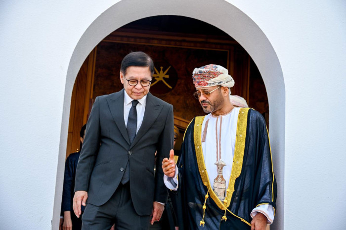 Oman offers to sell surplus oil to Thailand, says Sihasak