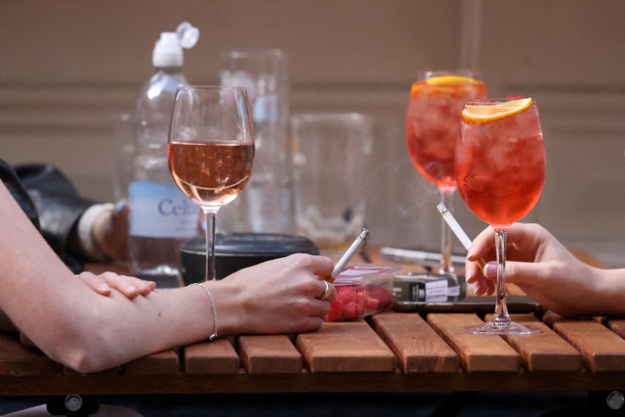 UK approves lifetime smoking ban for today’s under-18s