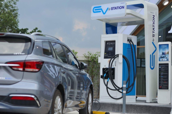 Thailand pushes plan to get 300,000 EVs on the road