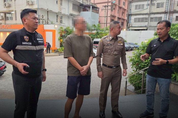 Chinese fugitive ‘held Thailand Privilege visa’