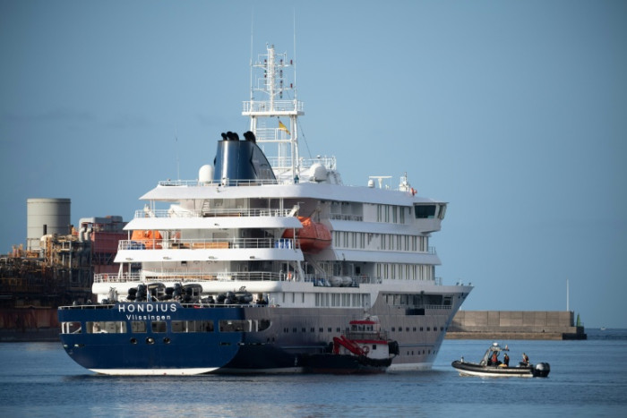 Evacuation of hantavirus-hit ship begins in Canary Islands