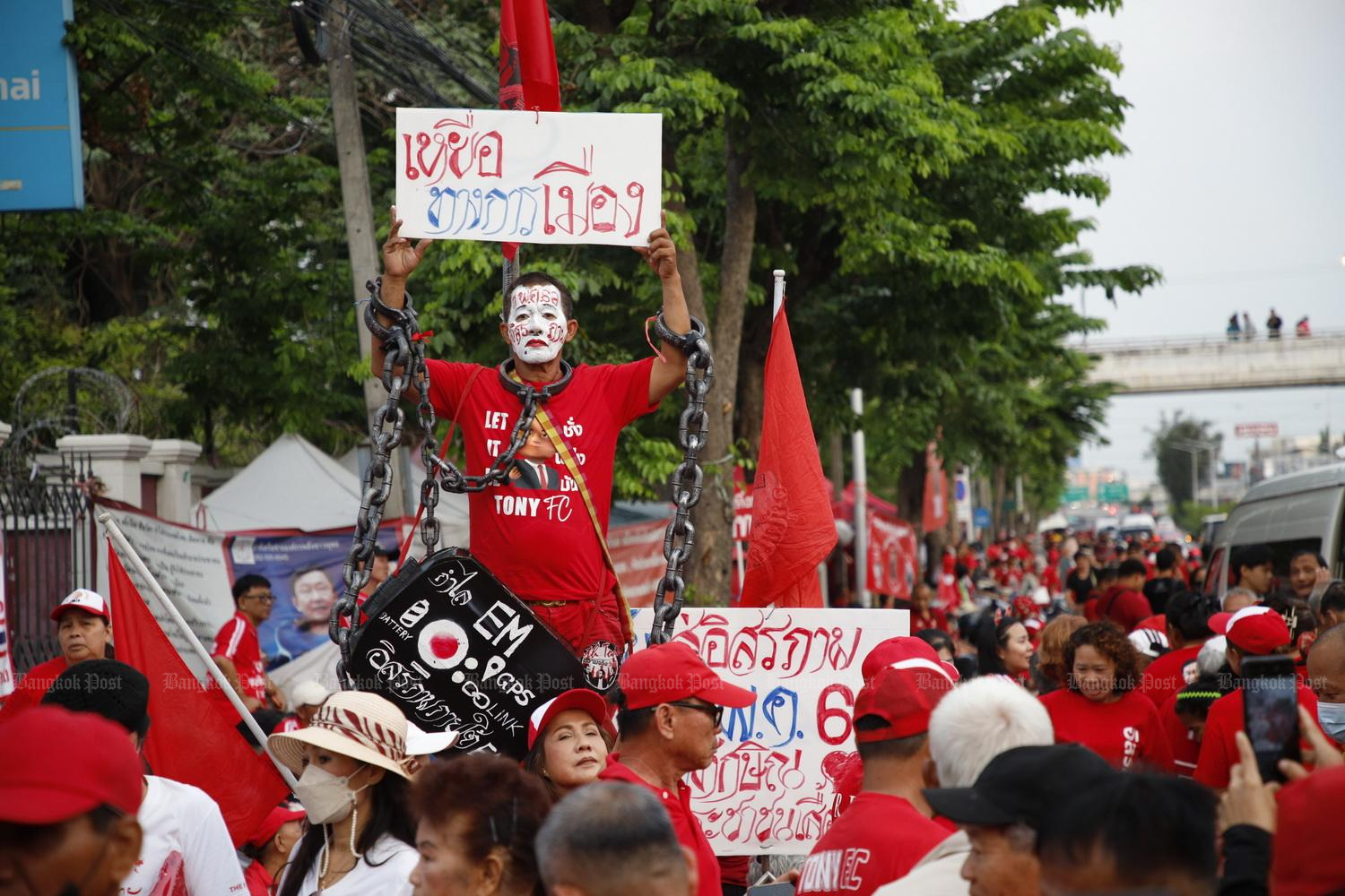 Former PM Thaksin released from prison
