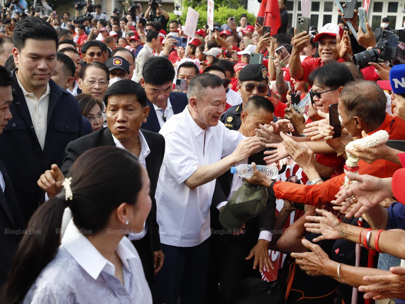 Former PM Thaksin released from prison