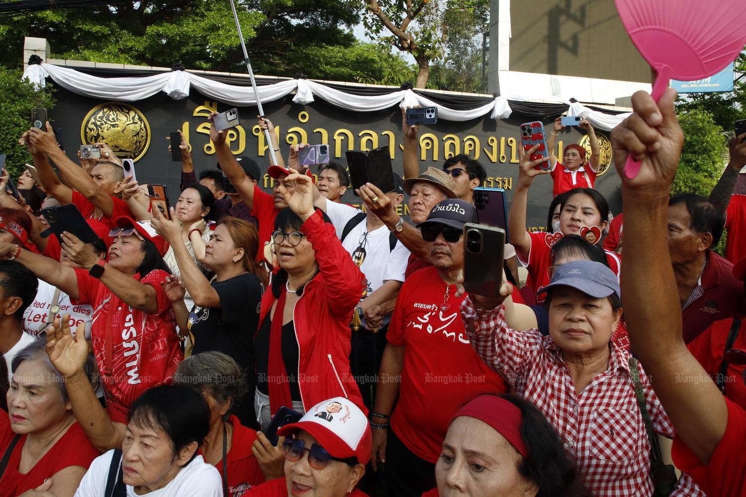 Former PM Thaksin released from prison