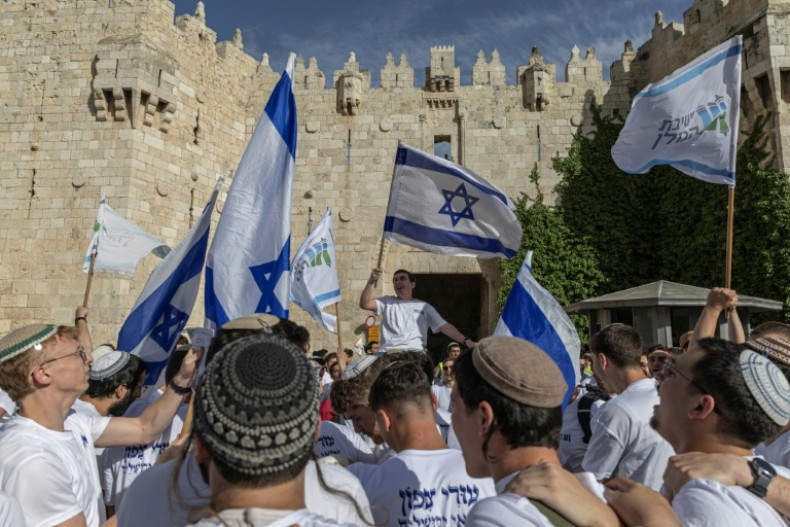 Israelis chant threats, anti-Palestinian slogans at Jerusalem Day march