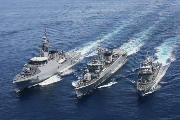 Navy pushes new frigate plan
