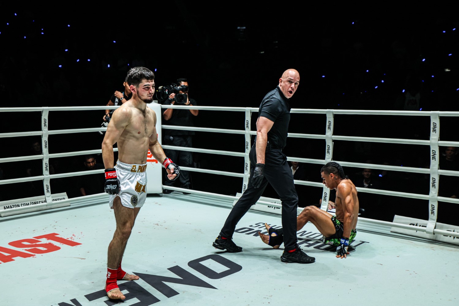 Aslamjon Ortikov walks off after dropping Jordan Estupinan at ONE Fight Night 43