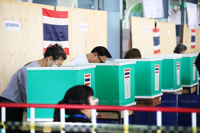 Court delays election case