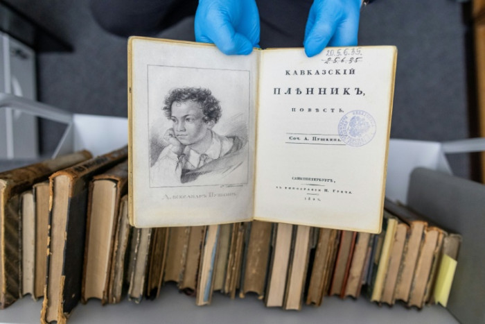 Seven on trial in France for theft of rare Russian books