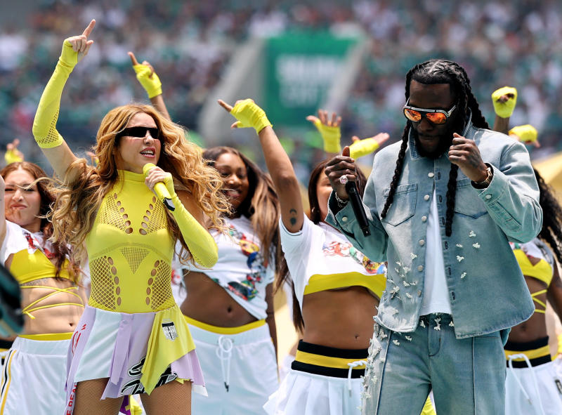 Bangkok Post - Mexico opens World Cup with passion, parties and