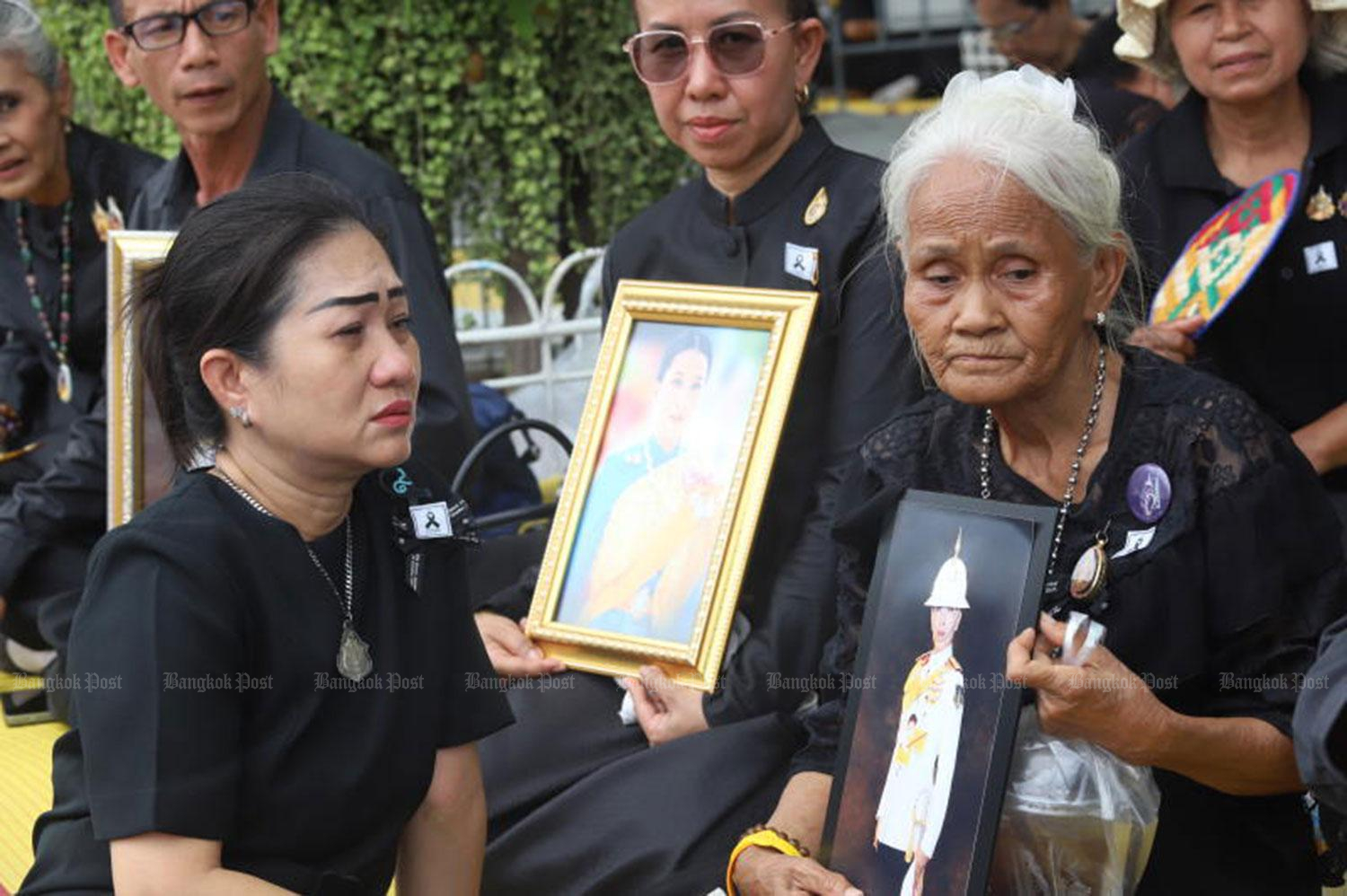 Mourners line procession route to pay tribute to Princess Bajrakitiyabha