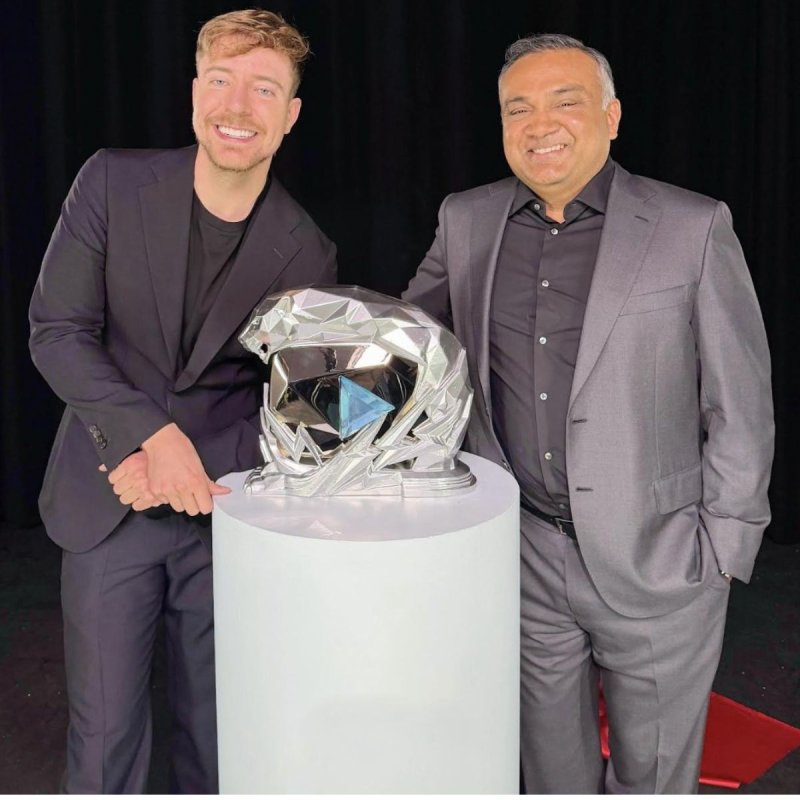 MrBeast Jimmy Donaldson with YouTube CEO Neal Mohan. (Photo: @nealmohan on X)