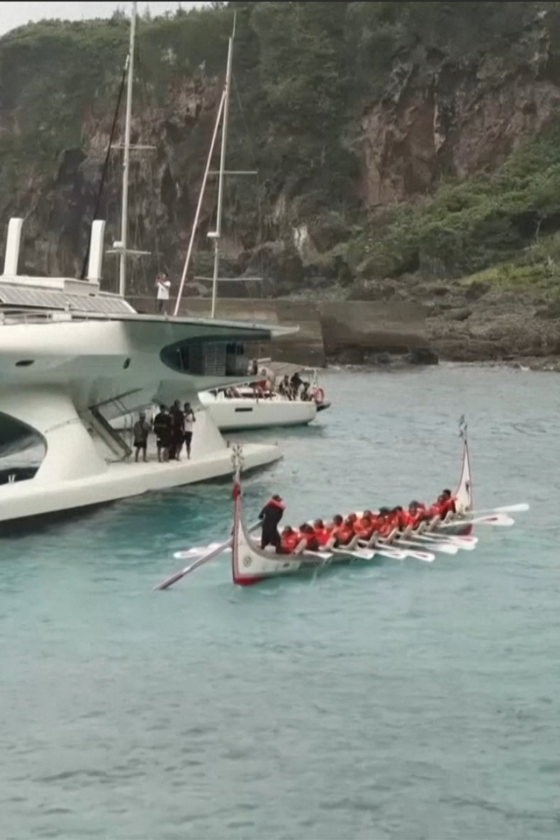 Indigenous Taiwanese paddle to the Philippines on long-lost route