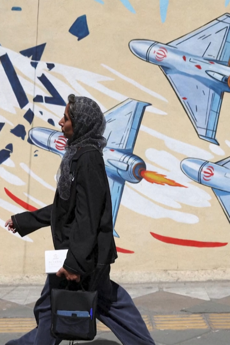 Trump: 'Hell will rain down' if Tehran develops nuclear weapons