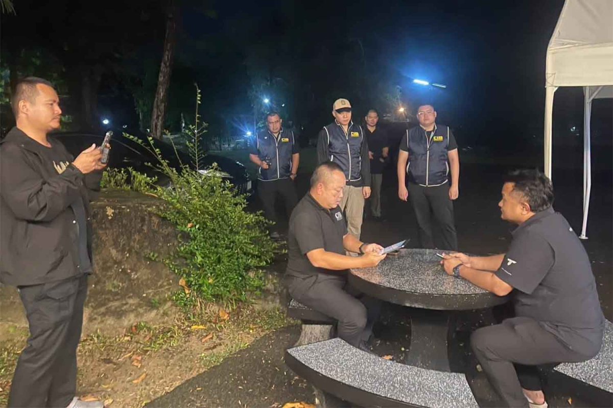 Bangkok Post - Phuket official held in exam scam