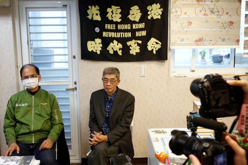 Lam Wing-Kee talks to the media on the opening day of his bookstore “Causeway Bay books” in Taipei, Taiwan, on April 25, 2020. (Photo: Reuters)