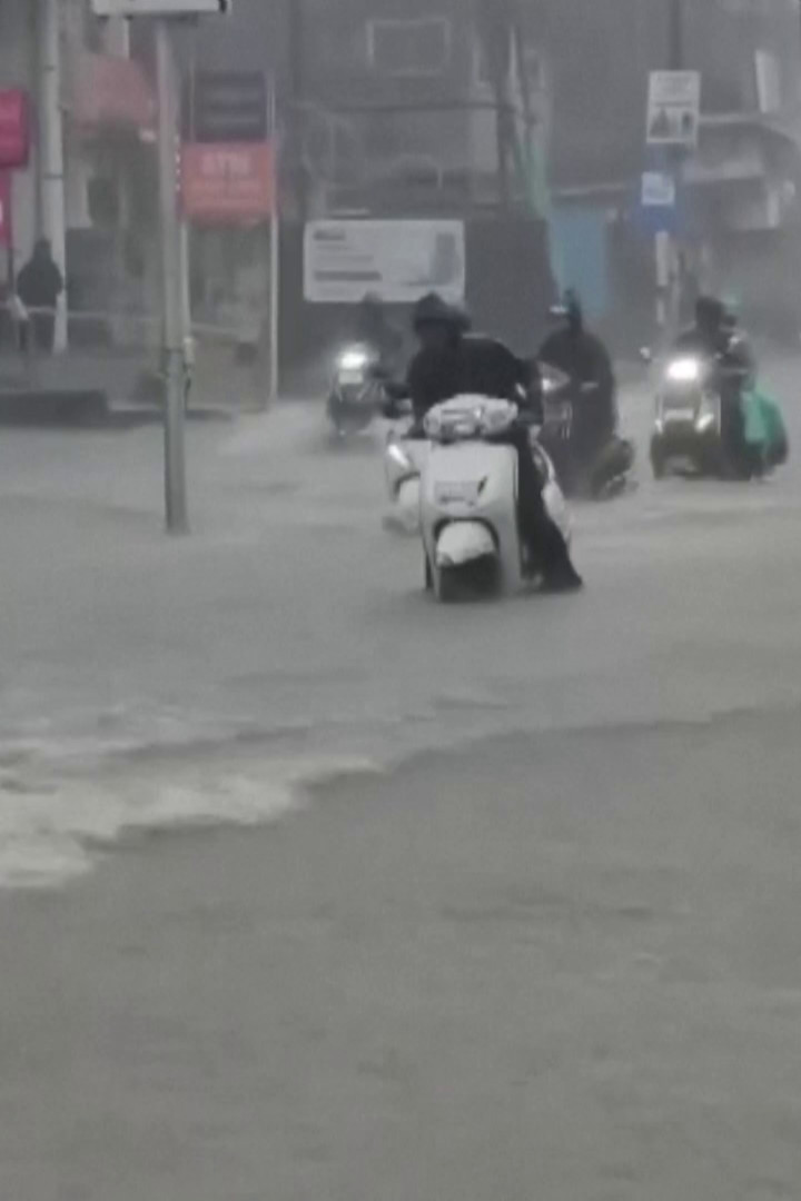 Heavy rains flood roads, homes in parts of India