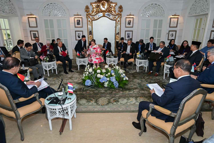 Bloc eyes Myanmar impasse